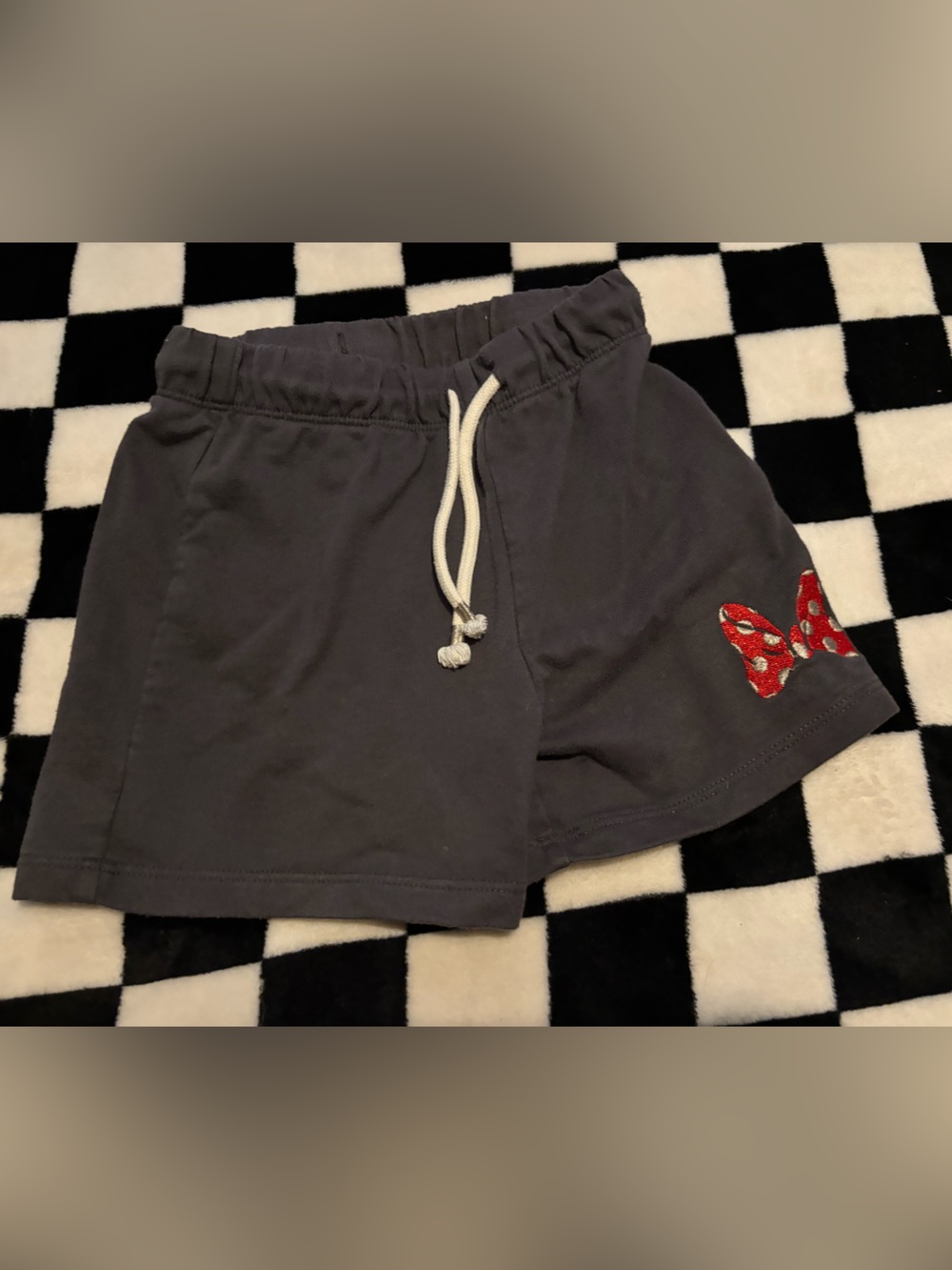 Size 4 Minnie Mouse shorts